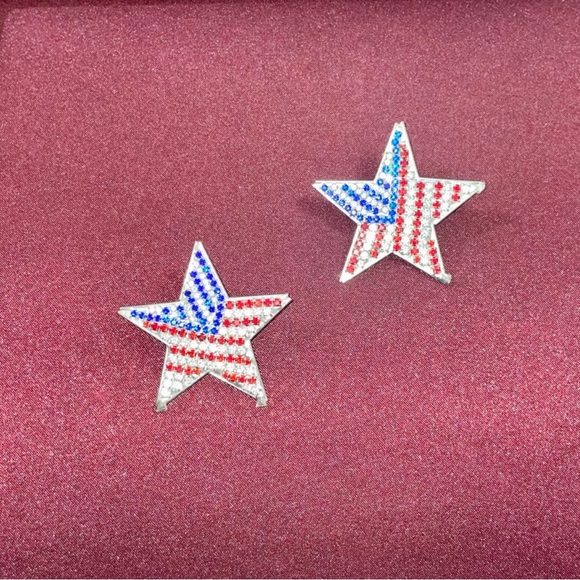 “TEX” Rhinestone Star Earrings - Picture 2 of 3